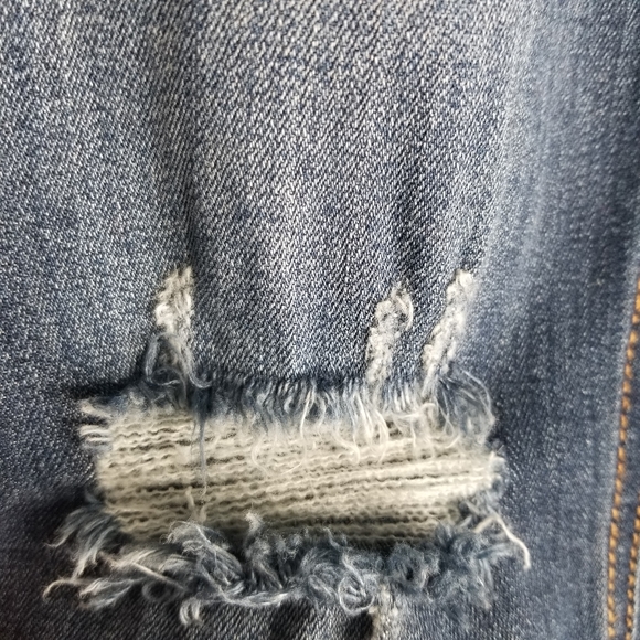 Stitch Fix ID:23 Distressed Step Hem Skinny Jeans - Picture 15 of 15
